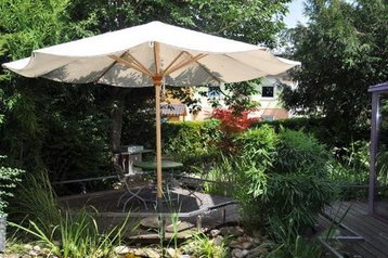 Germania Privát Auggen, Esterno